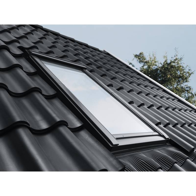 VELUX GZL 66 x 98cm Pine Centre Pivot Roof Window FK04 1051