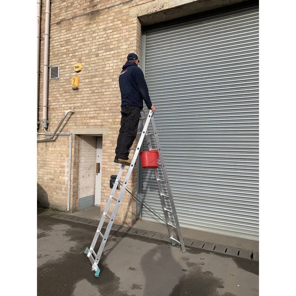 2x11 Double 2 section x 11 rungs aluminium ladders extension combination ladder Sunlux Roof