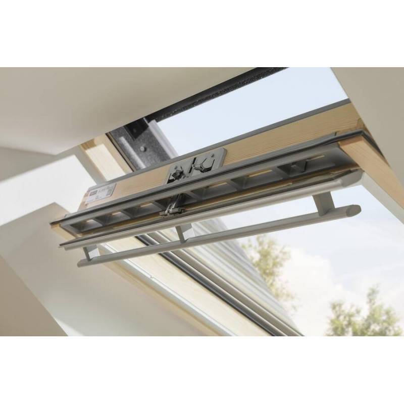 VELUX GZL 55 x 98cm Pine Centre Pivot Roof Window CK04 1051